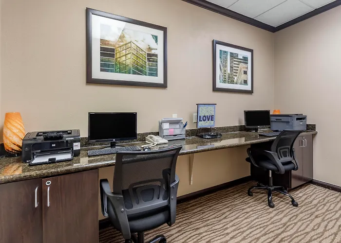 Comfort Inn & Suites Oklahoma City West - I-40